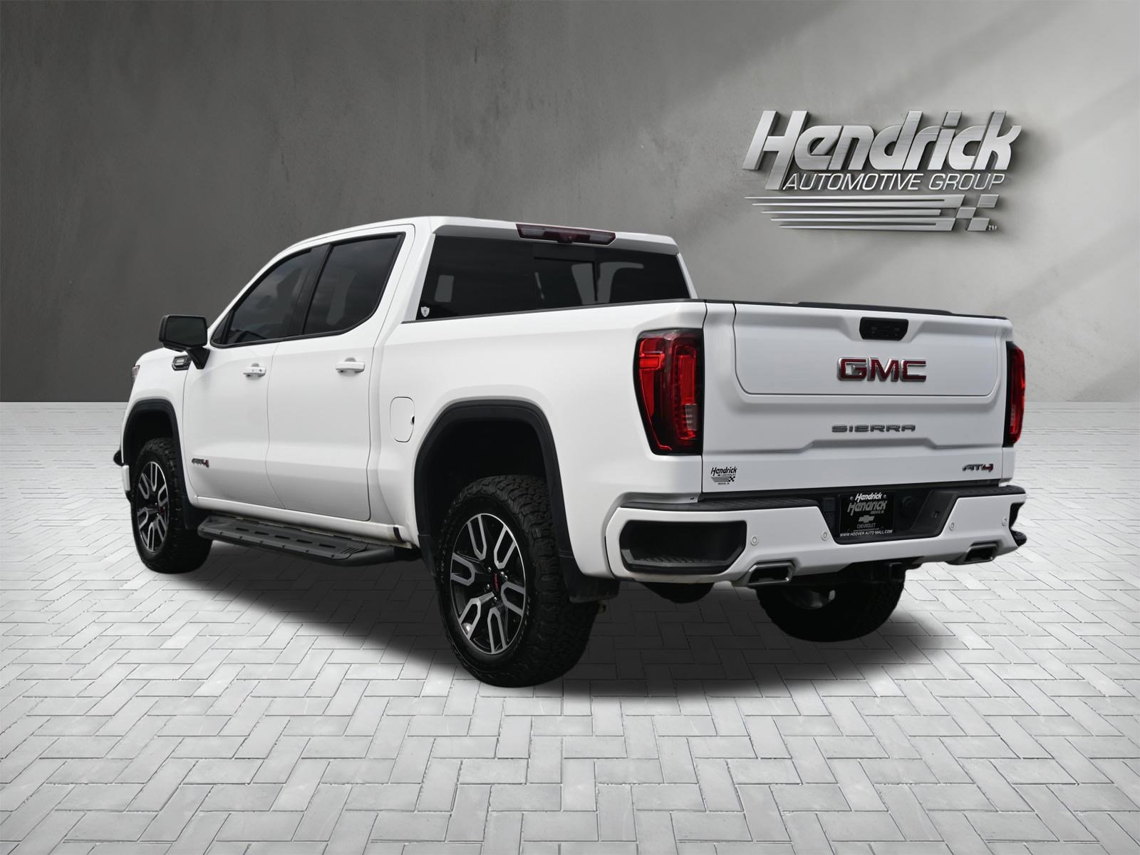 Used 2023 GMC Sierra 1500 AT4 w/ AT4 Premium Package AWD/4WD image 8