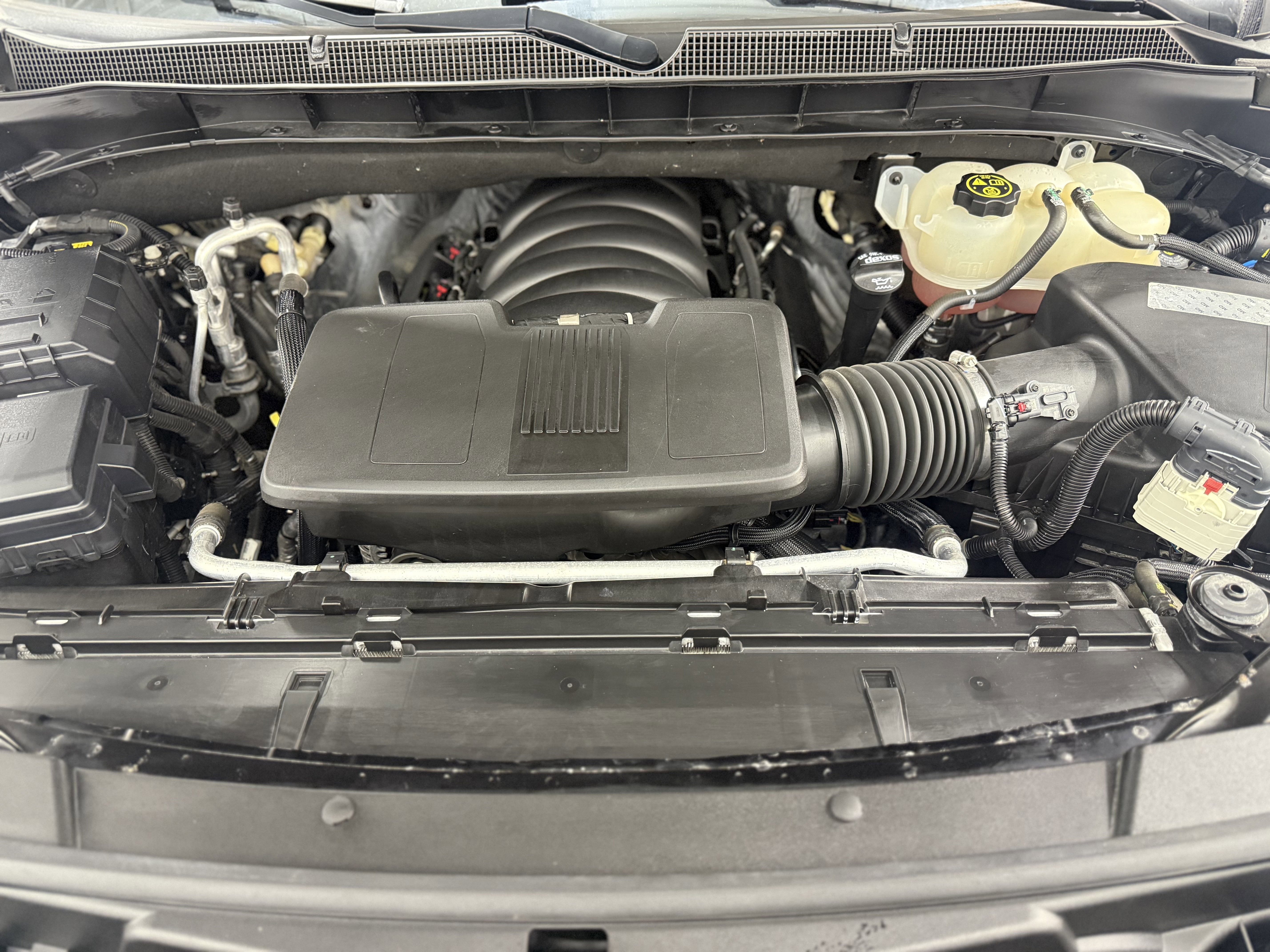 Used 2021 Chevrolet Suburban Premier w/ Premium Package image 30