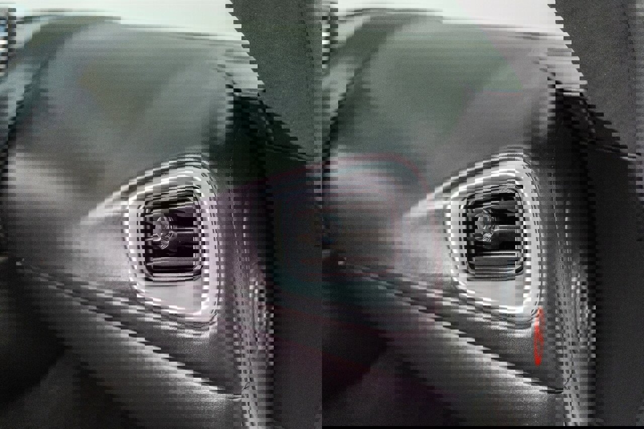 Used 2018 Aston Martin DB11 V12 image 70