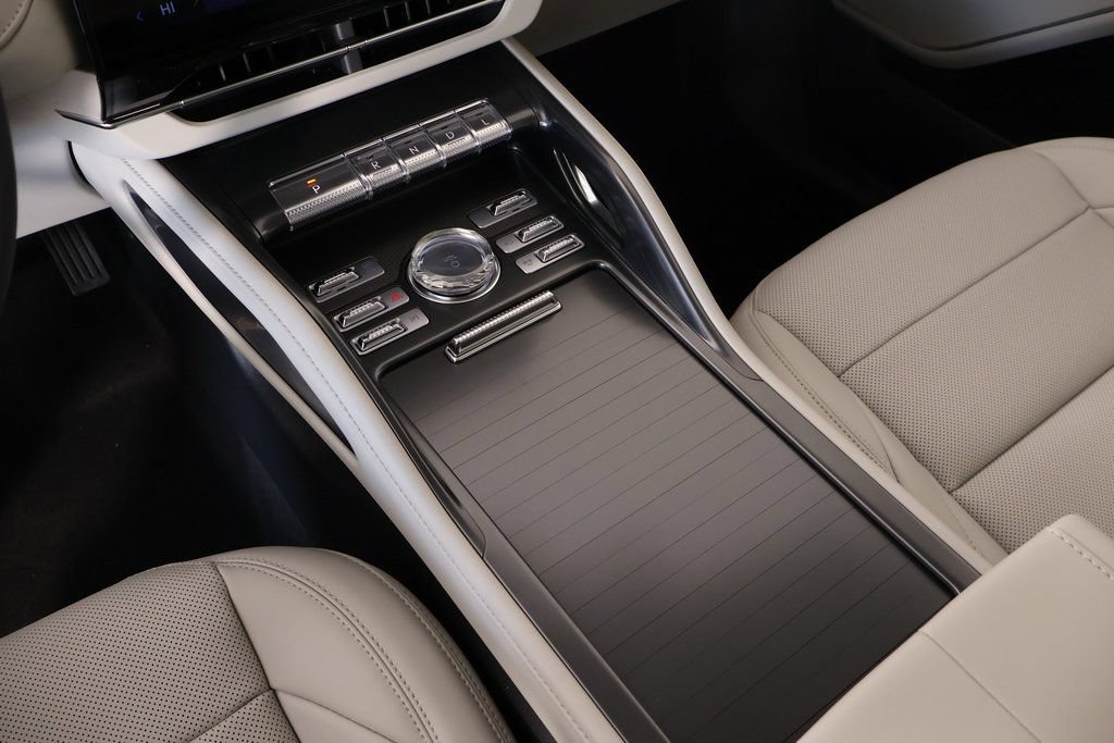 New 2026 Lincoln Nautilus Premier w/ Equipment Group 102A AWD/4WD image 8