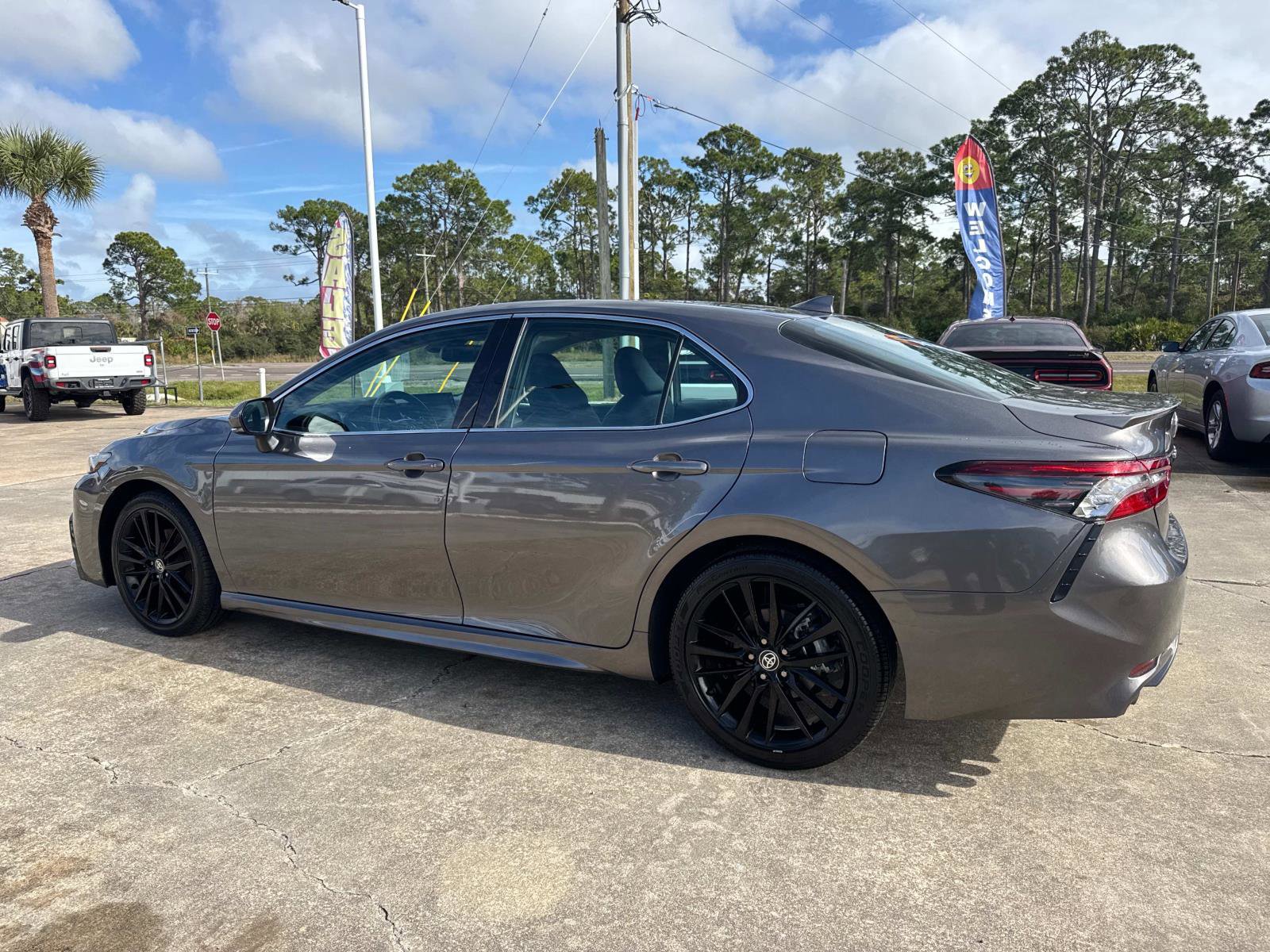 Used 2023 Toyota Camry XSE image 5