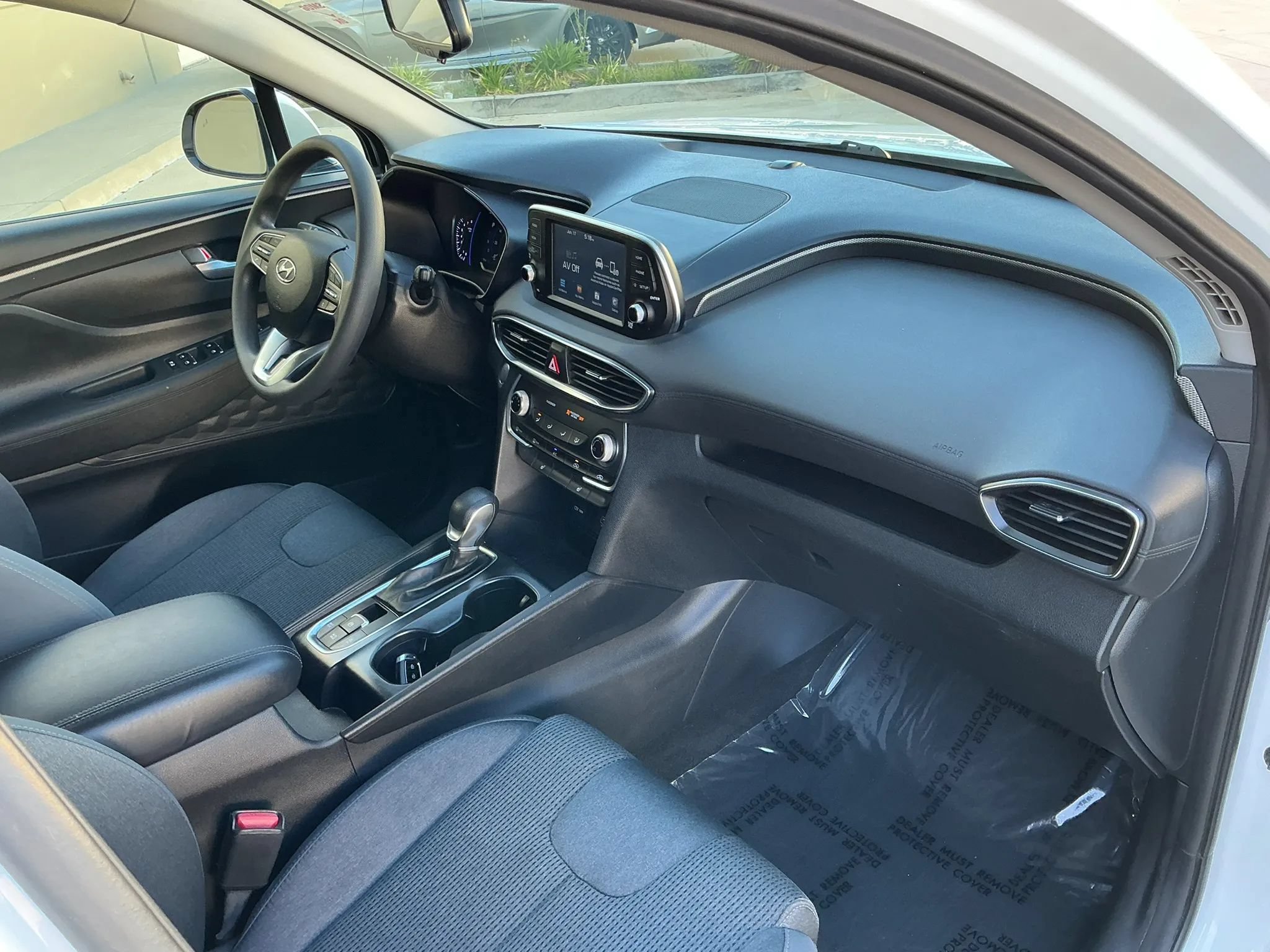 Used 2019 Hyundai Santa Fe SEL FWD image 18