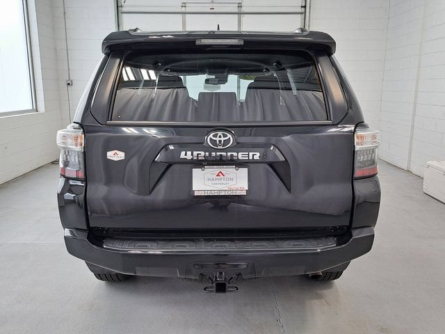 Used 2024 Toyota 4Runner SR5 AWD/4WD image 6