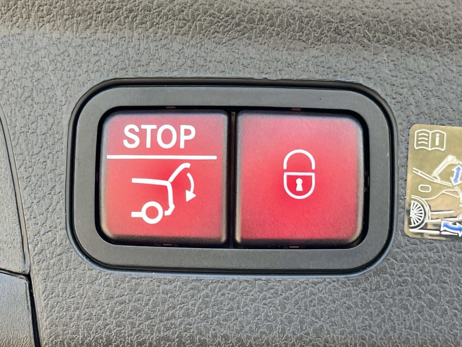 Certified 2025 Mercedes-Benz GLE 350 4MATIC image 11