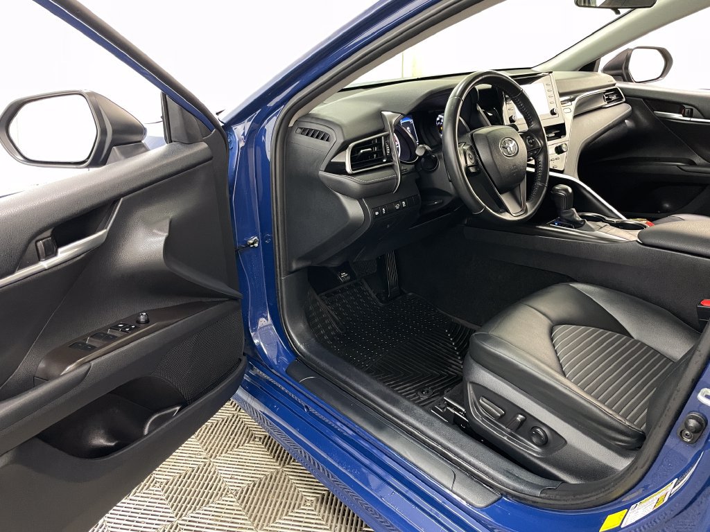 Used 2024 Toyota Camry SE FWD image 15