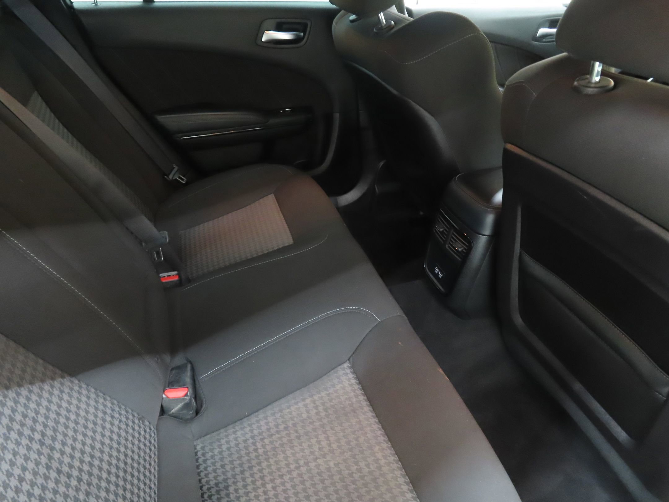 Used 2023 Dodge Charger R/T w/ Blacktop Package image 21