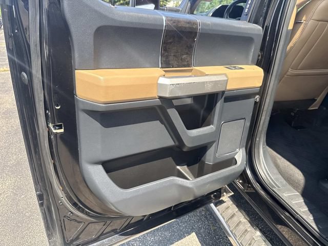 Used 2022 Ford F250 Lariat w/ Lariat Ultimate Package AWD/4WD image 20