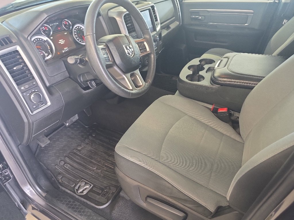 Used 2021 RAM 1500 Classic SLT w/ Trailer Tow Group AWD/4WD image 14