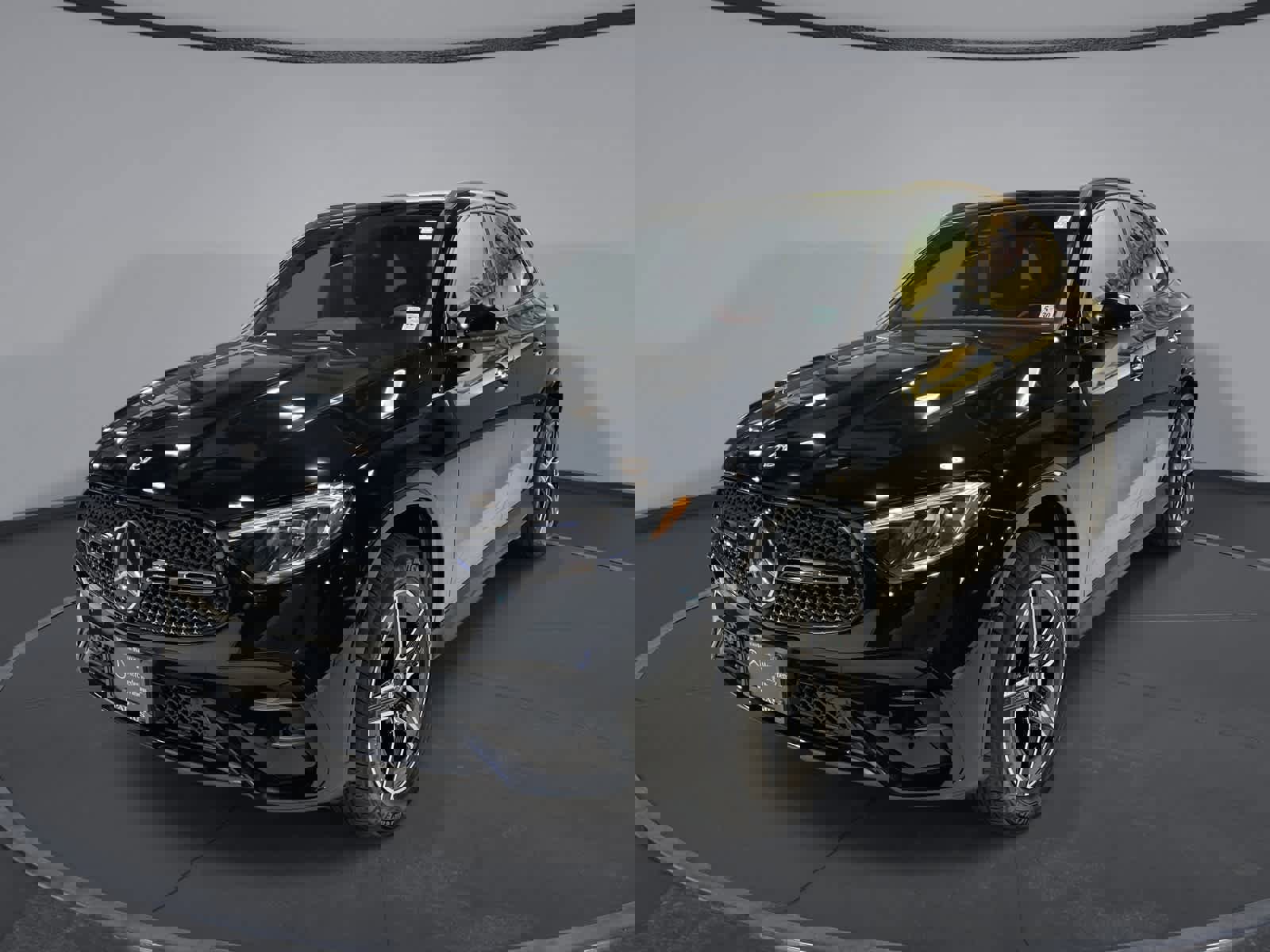 Certified 2025 Mercedes-Benz GLC 300 4MATIC image 1