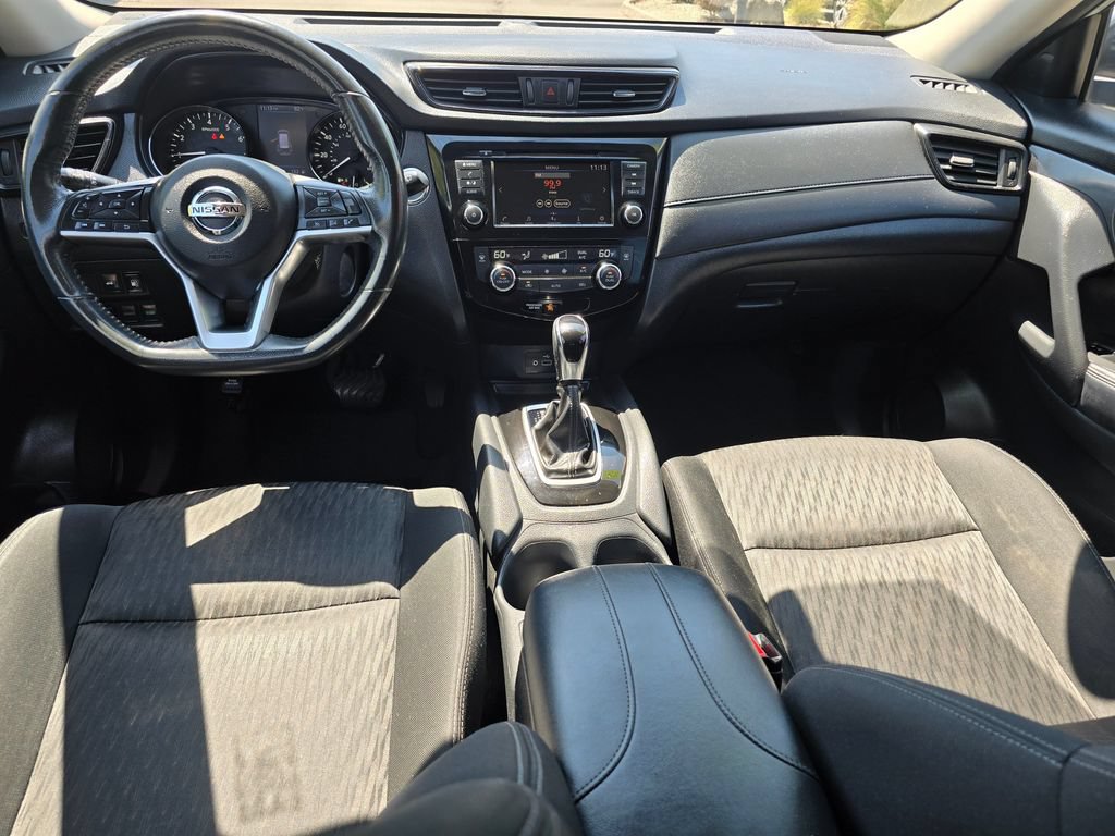 Used 2018 Nissan Rogue SV AWD/4WD image 18