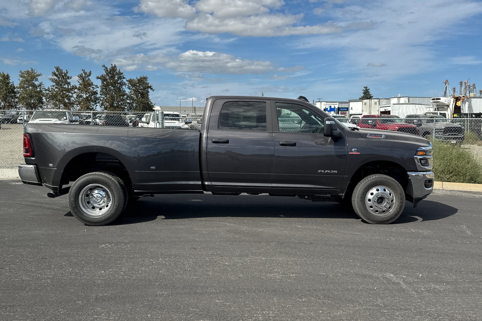 New 2027 RAM 3500 Big Horn AWD/4WD image 2