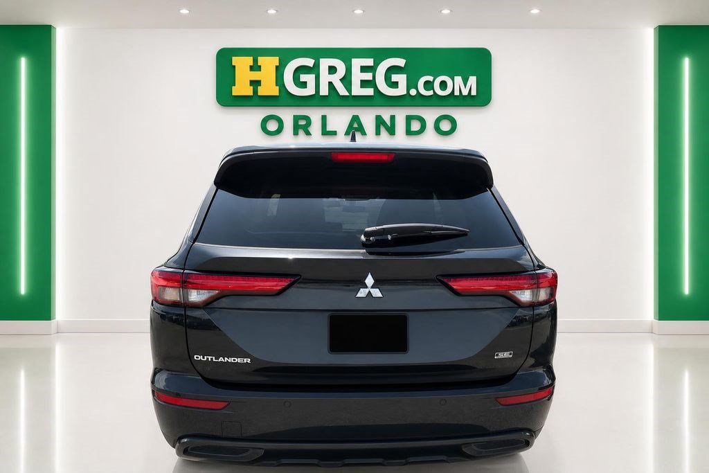 Used 2023 Mitsubishi Outlander SE FWD image 8