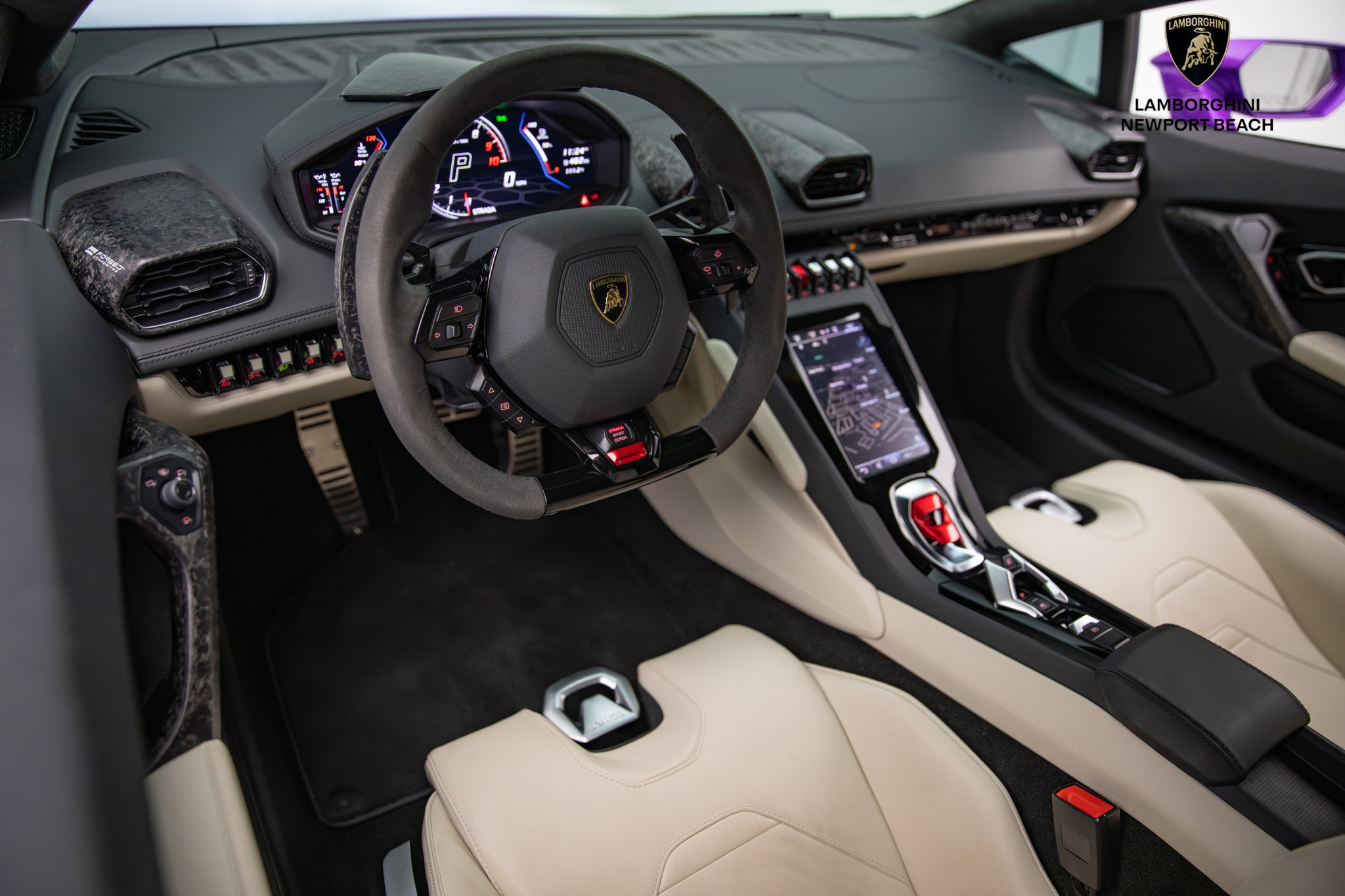 Used 2022 Lamborghini Huracan EVO image 2