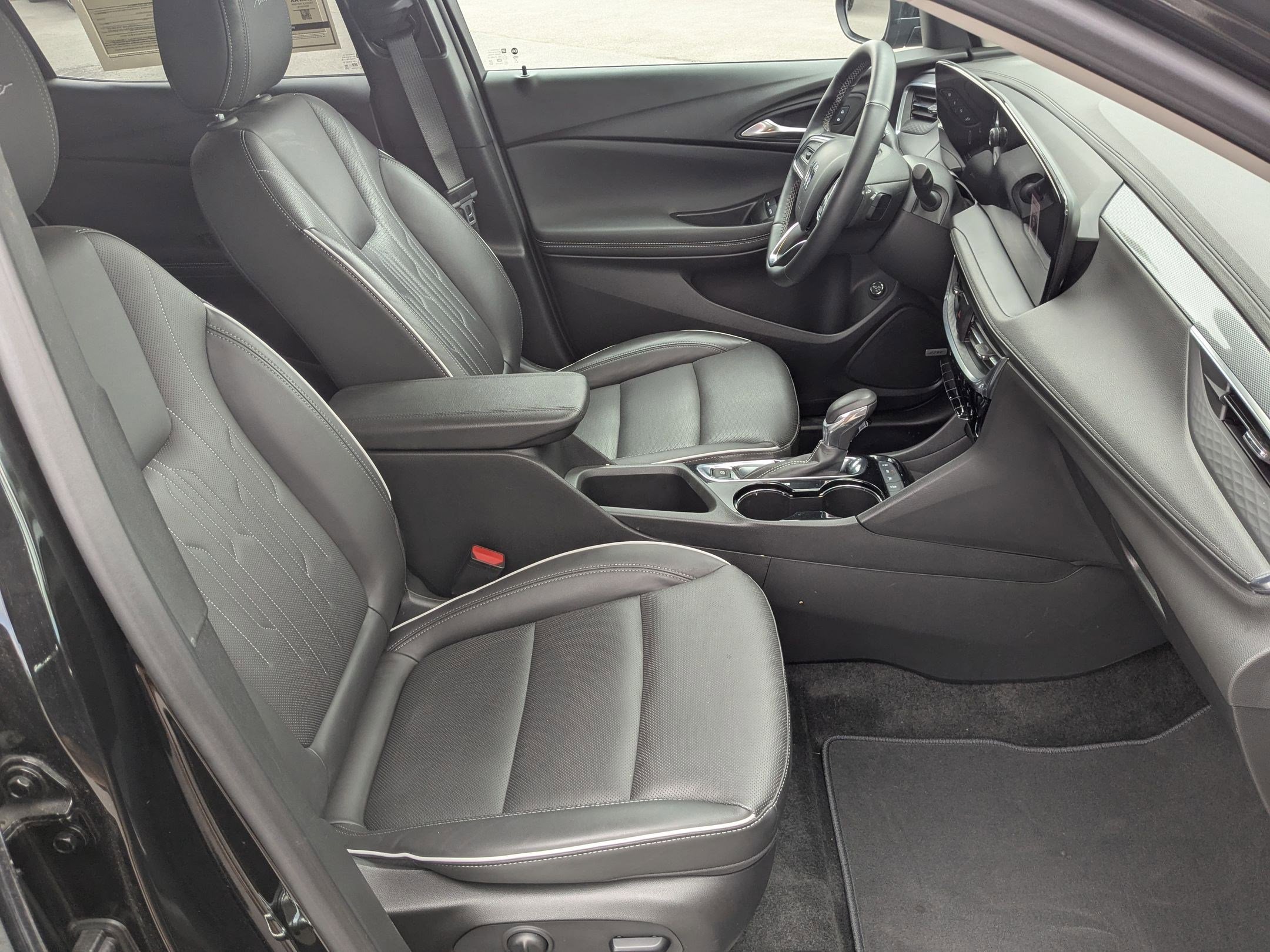 Certified 2024 Buick Encore GX Avenir w/ Avenir Technology Package image 27