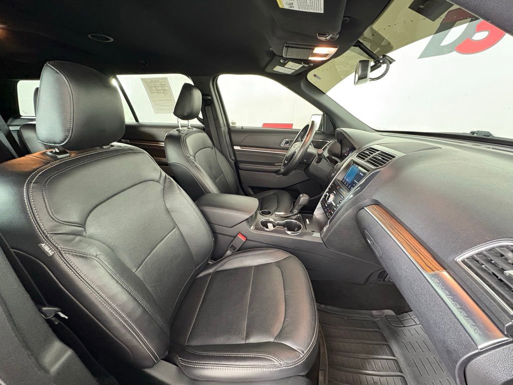 Used 2019 Ford Explorer Limited image 63
