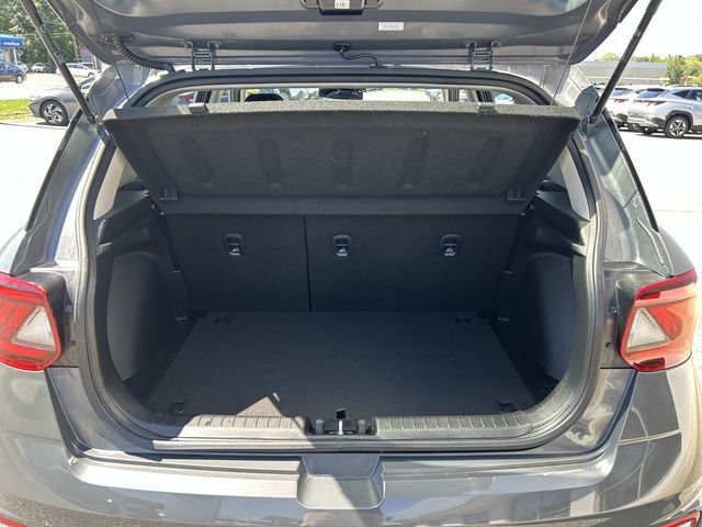 Certified 2024 Hyundai Venue SEL FWD image 10