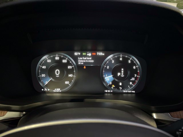 Used 2022 Volvo S60 B5 Momentum w/ Climate Package FWD image 17