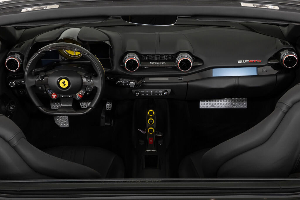 Used 2023 Ferrari 812 GTS image 23