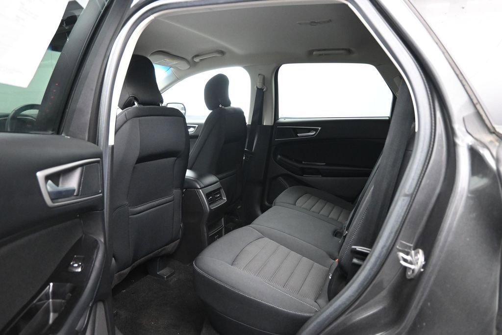 Used 2017 Ford Edge SEL w/ Class II Trailer Tow Package AWD/4WD image 25