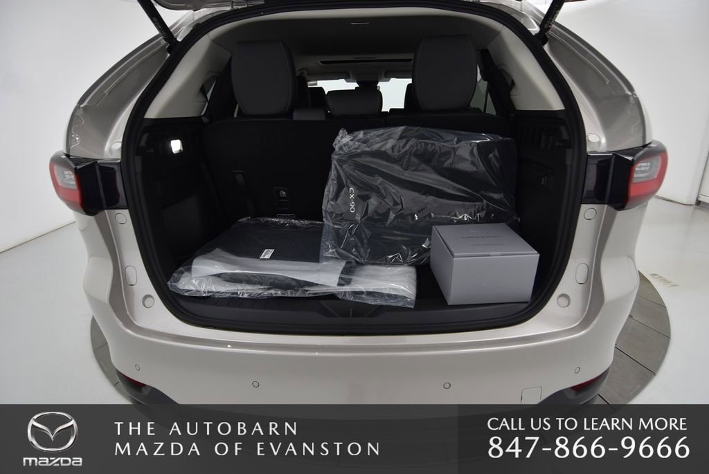 Certified 2025 MAZDA CX-90 3.3 Turbo w/ Preferred Package image 34