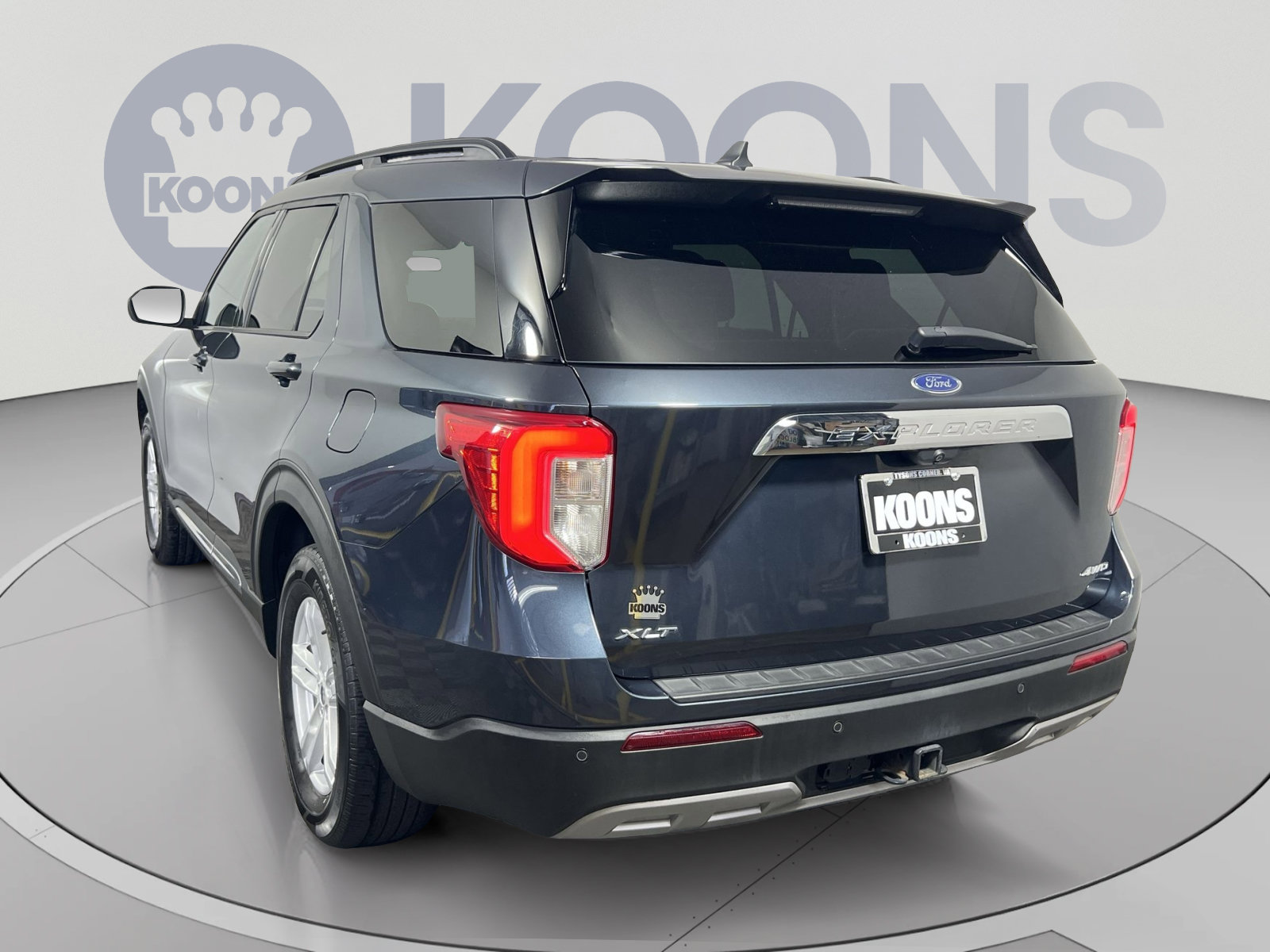 Used 2022 Ford Explorer XLT w/ Equipment Group 202A AWD/4WD image 4