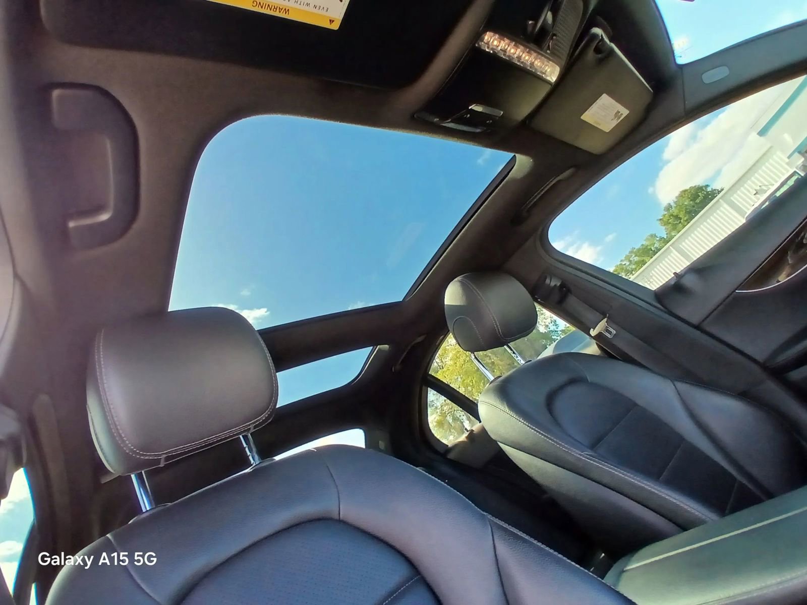 Used 2018 Mercedes-Benz C 300 Sedan w/ Premium Package image 21