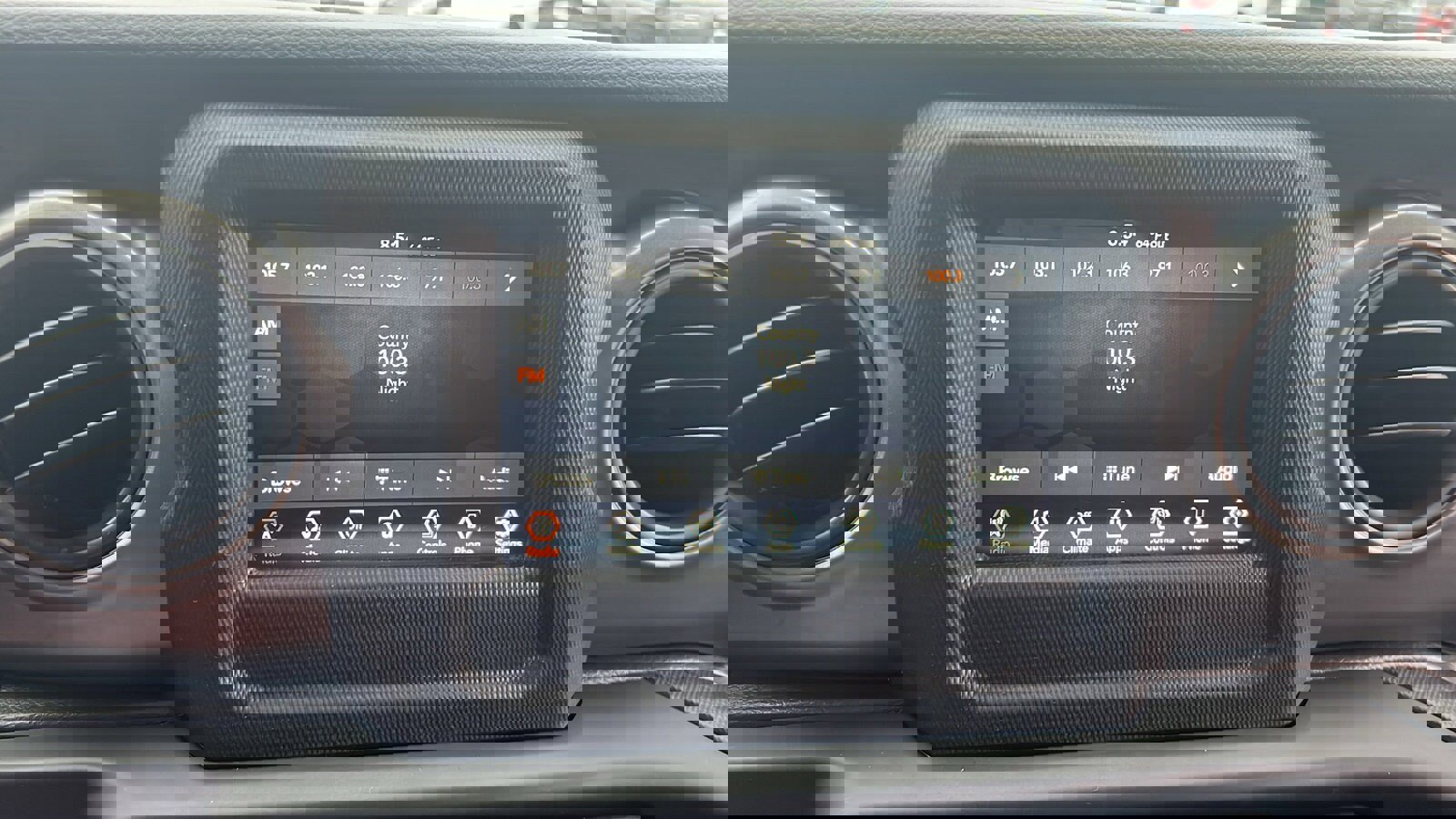 Used 2023 Jeep Wrangler Sport S image 23