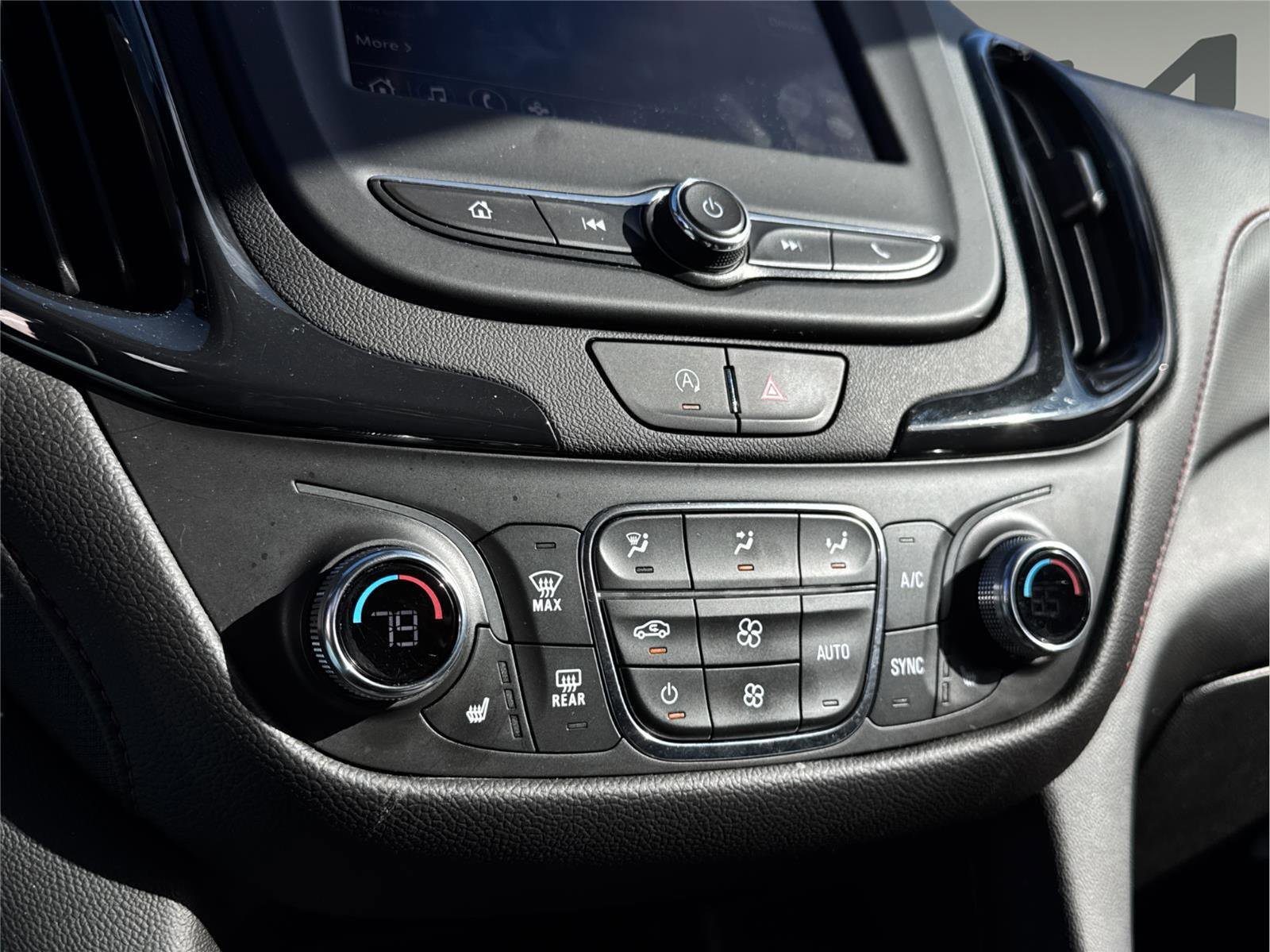 Used 2023 Chevrolet Equinox RS image 15