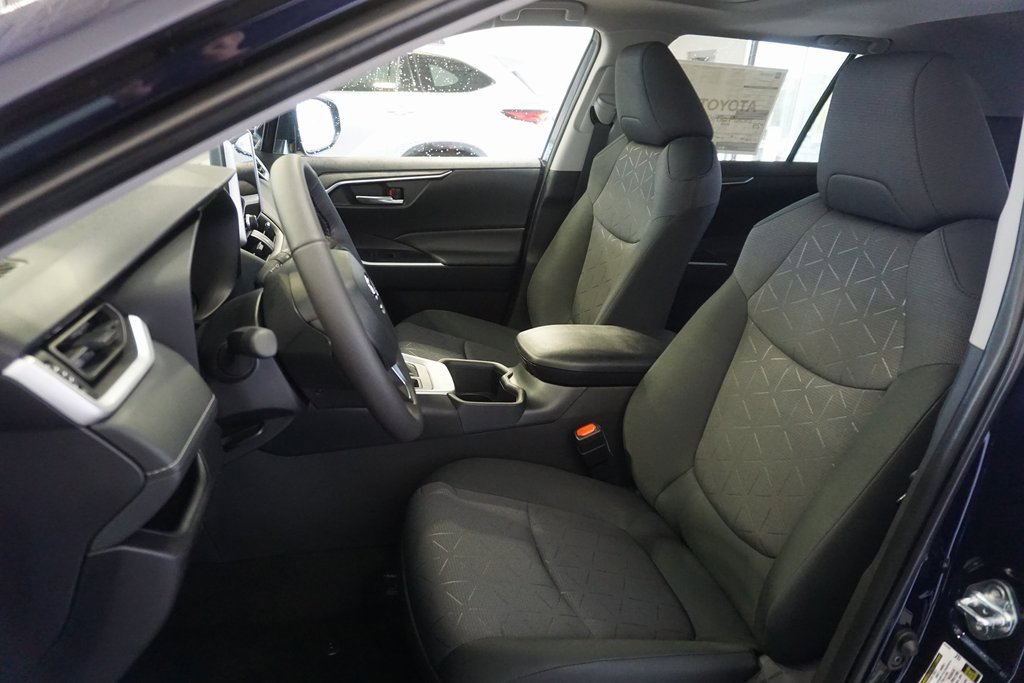 New 2025 Toyota RAV4 XLE image 22