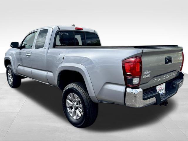 Used 2019 Toyota Tacoma SR5 AWD/4WD image 6