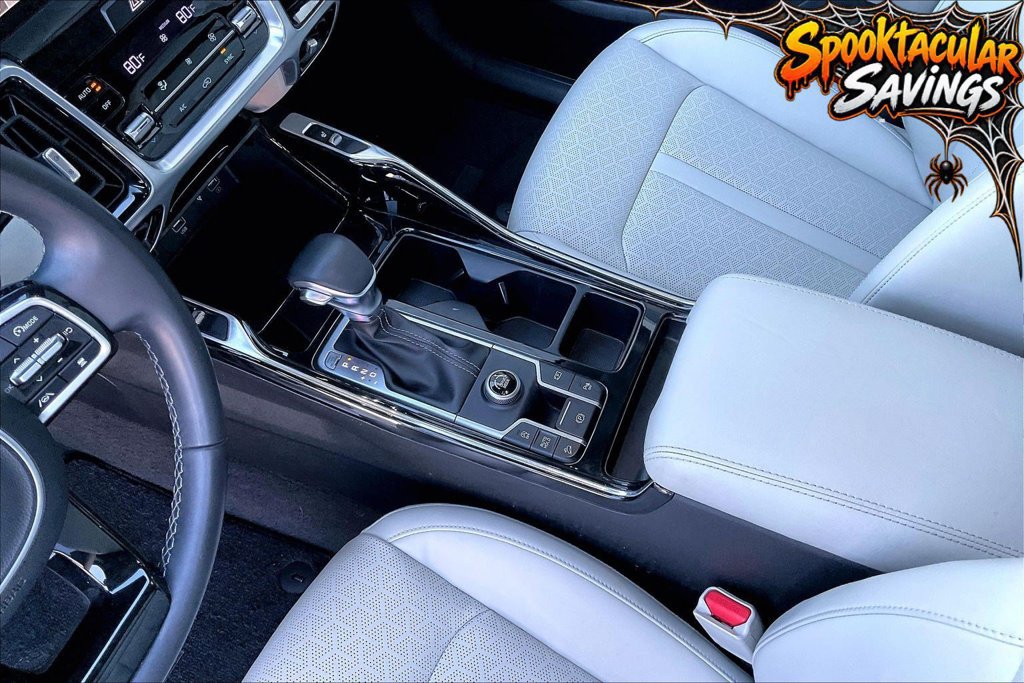Used 2023 Kia Sorento SX FWD image 16