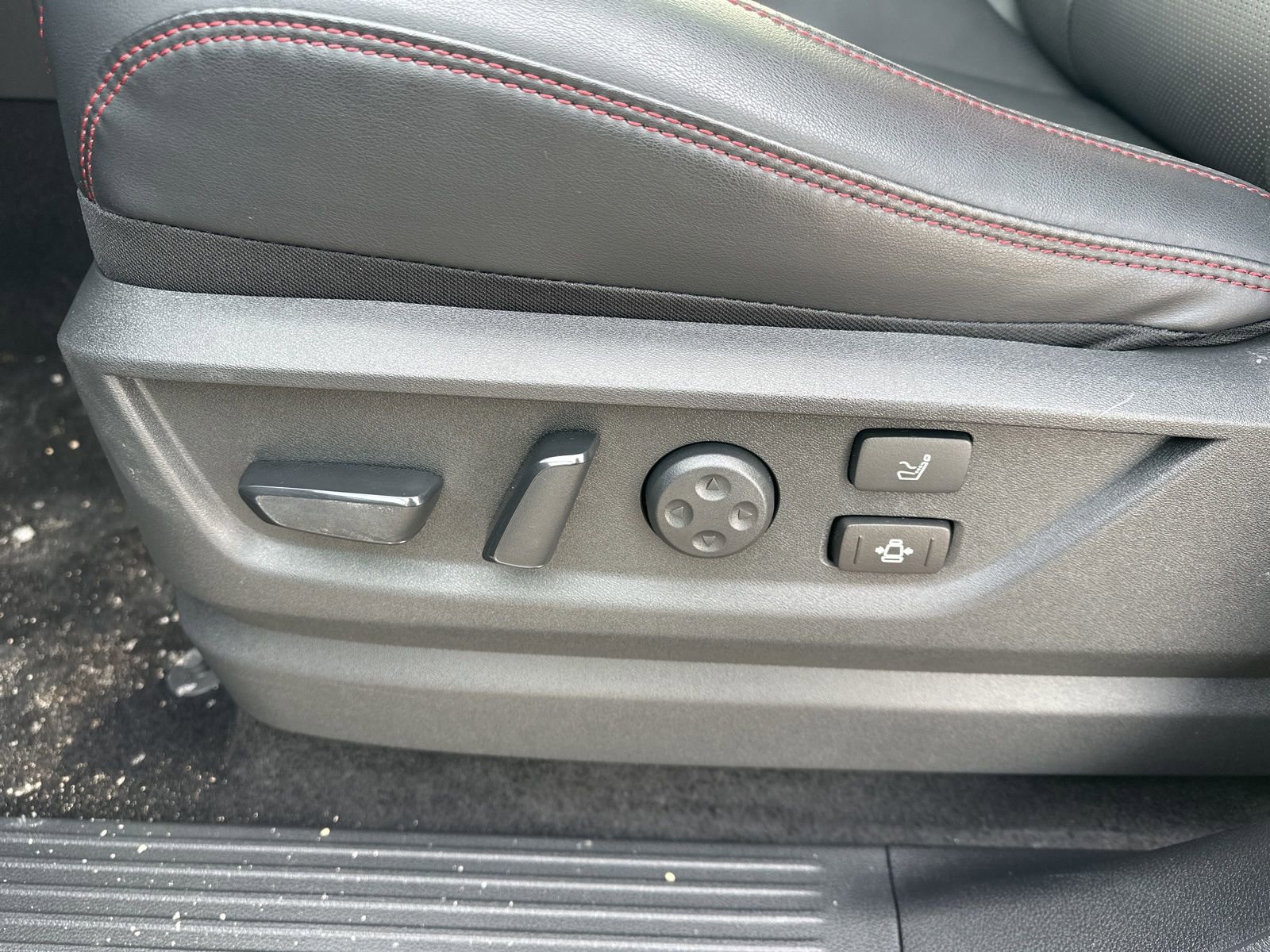 New 2026 Nissan Armada NISMO image 18