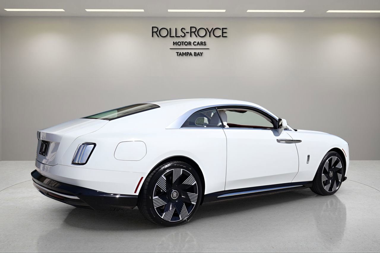 New 2026 Rolls-Royce Spectre image 2