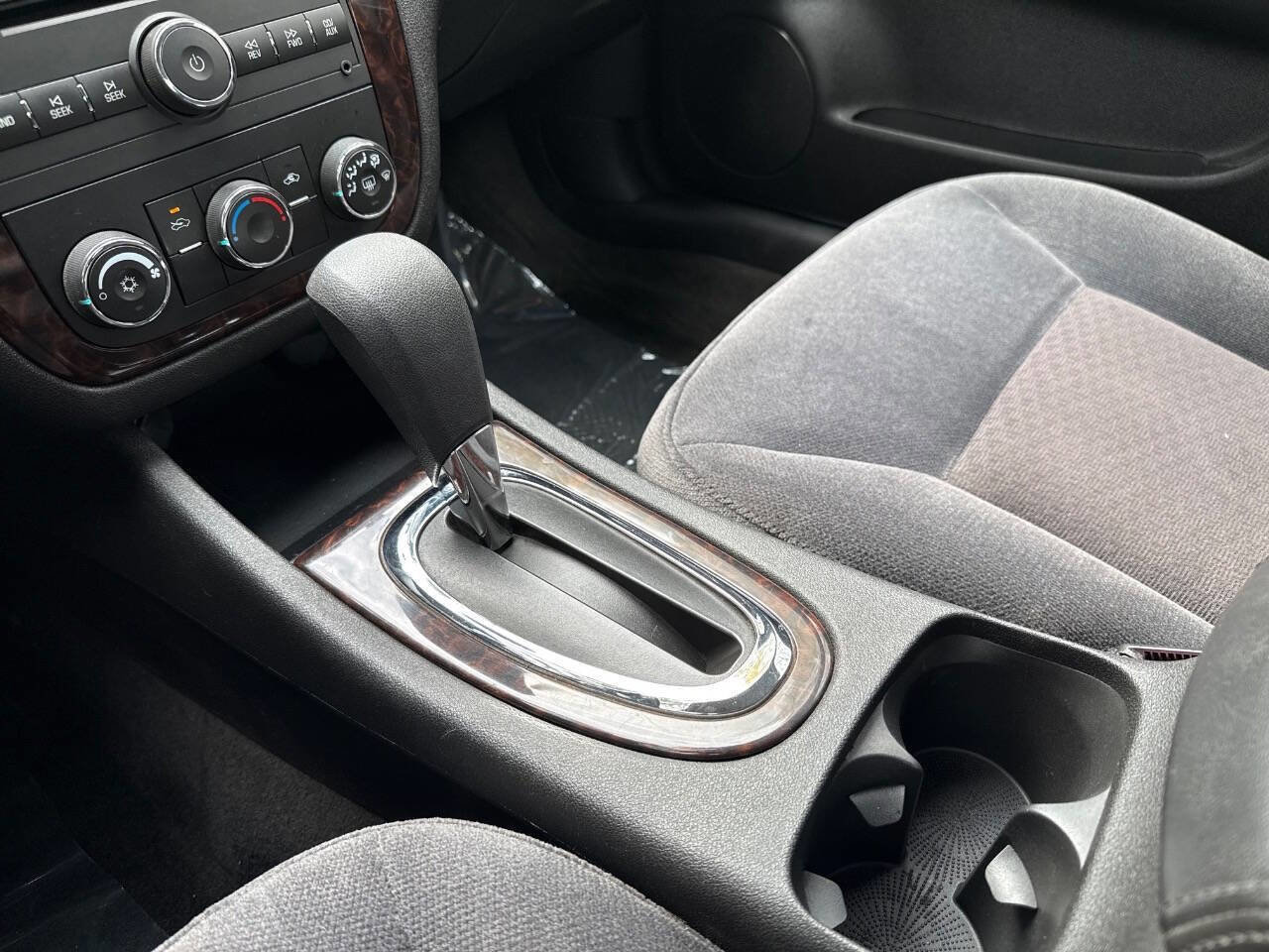 Used 2013 Chevrolet Impala LS FWD image 23