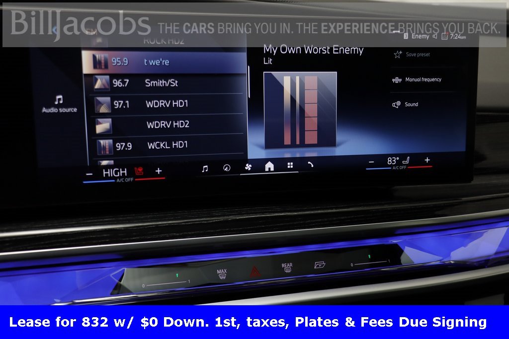 Certified 2025 BMW 740i xDrive w/ Premium Package image 9