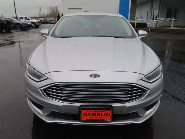 Used 2018 Ford Fusion SE w/ Fusion SE Technology Package image 2