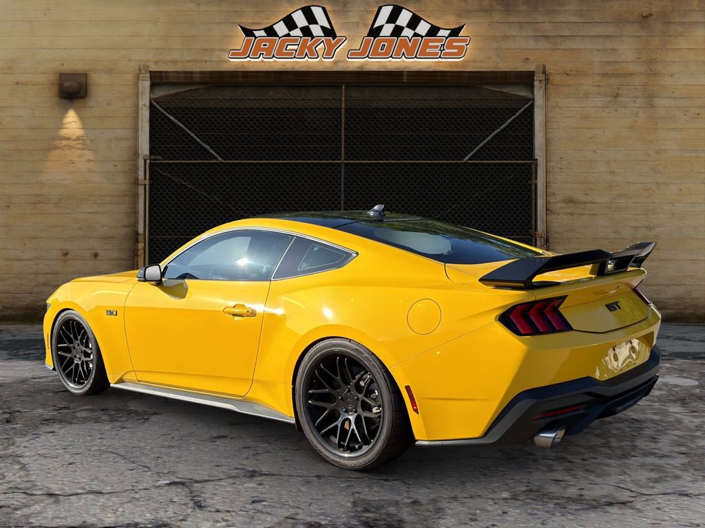 Used 2024 Ford Mustang GT Premium RWD image 6