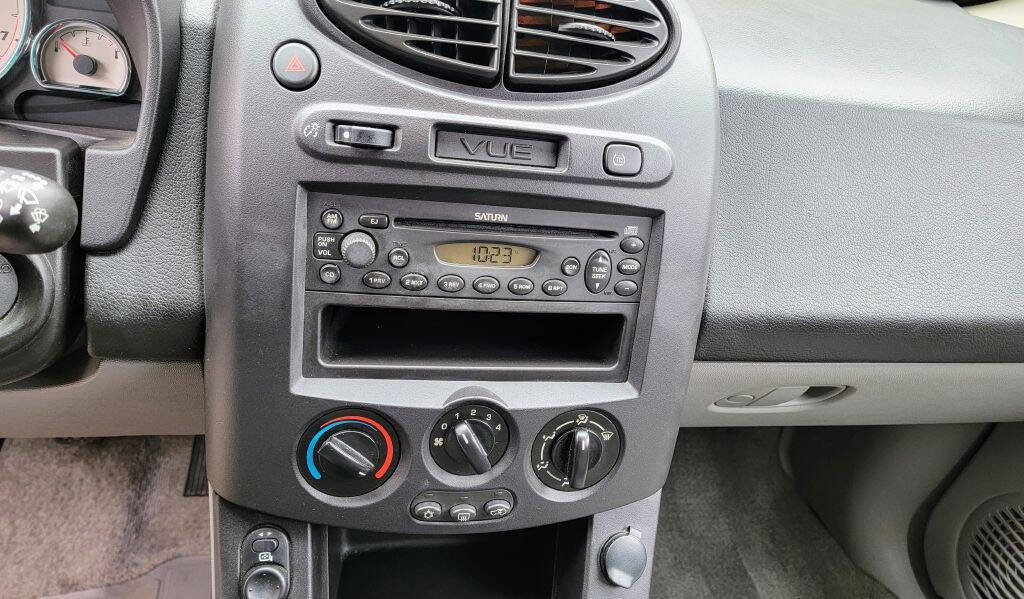 Used 2004 Saturn Vue 2WD w/ Sport Plus II Pkg image 28