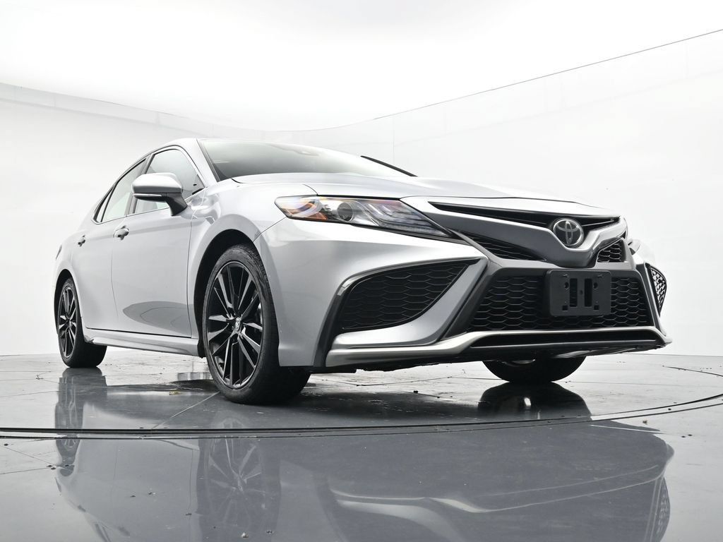 Used 2024 Toyota Camry XSE FWD image 32