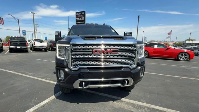 Used 2022 GMC Sierra 3500 Denali w/ Denali Ultimate Package AWD/4WD image 3