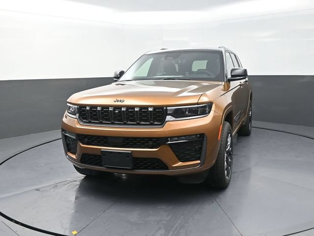 New 2026 Jeep Grand Cherokee Summit w/ Obsidian Package AWD/4WD image 5