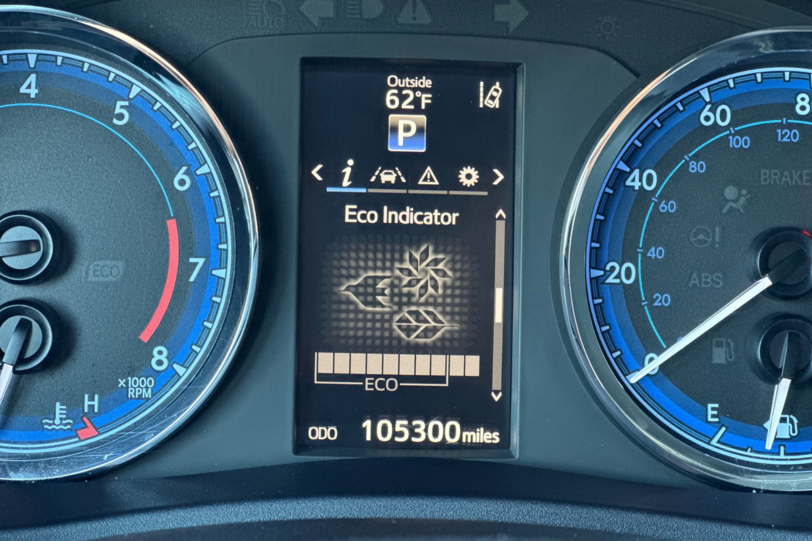 Used 2018 Toyota Corolla SE FWD image 29