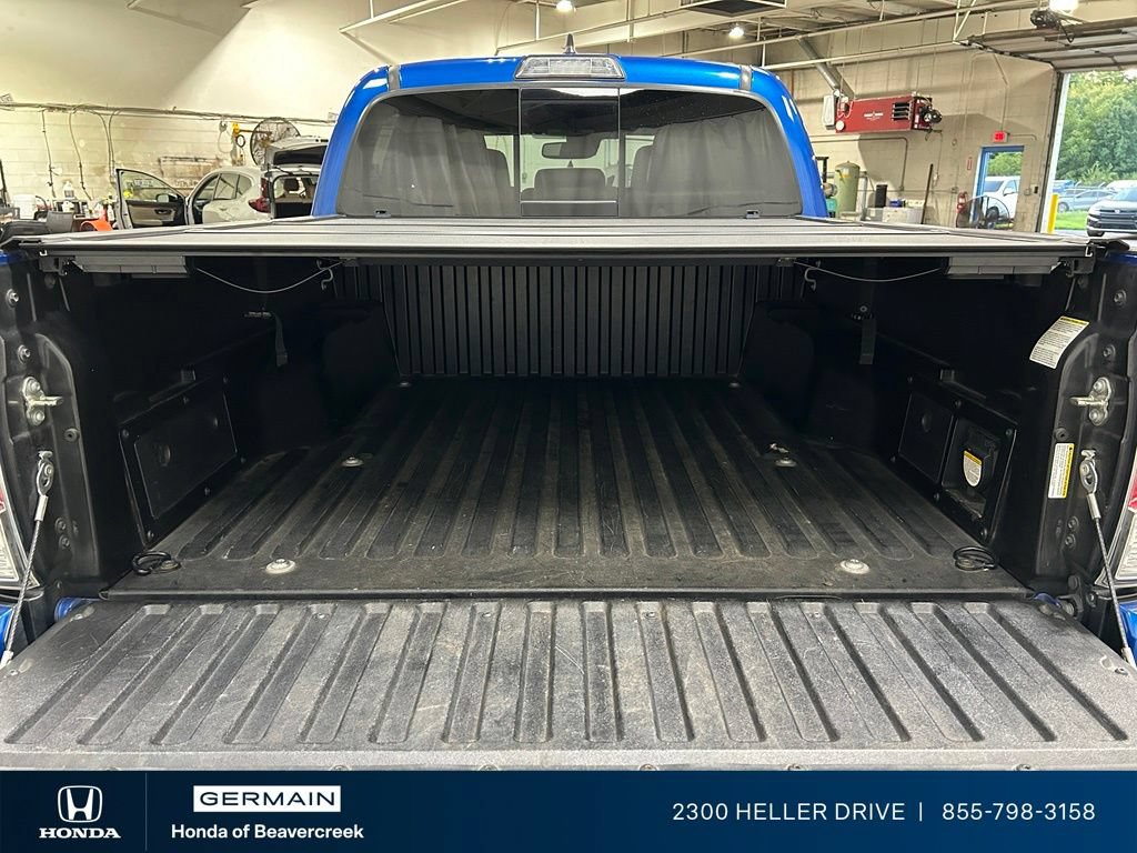 Used 2018 Toyota Tacoma Limited RWD image 29
