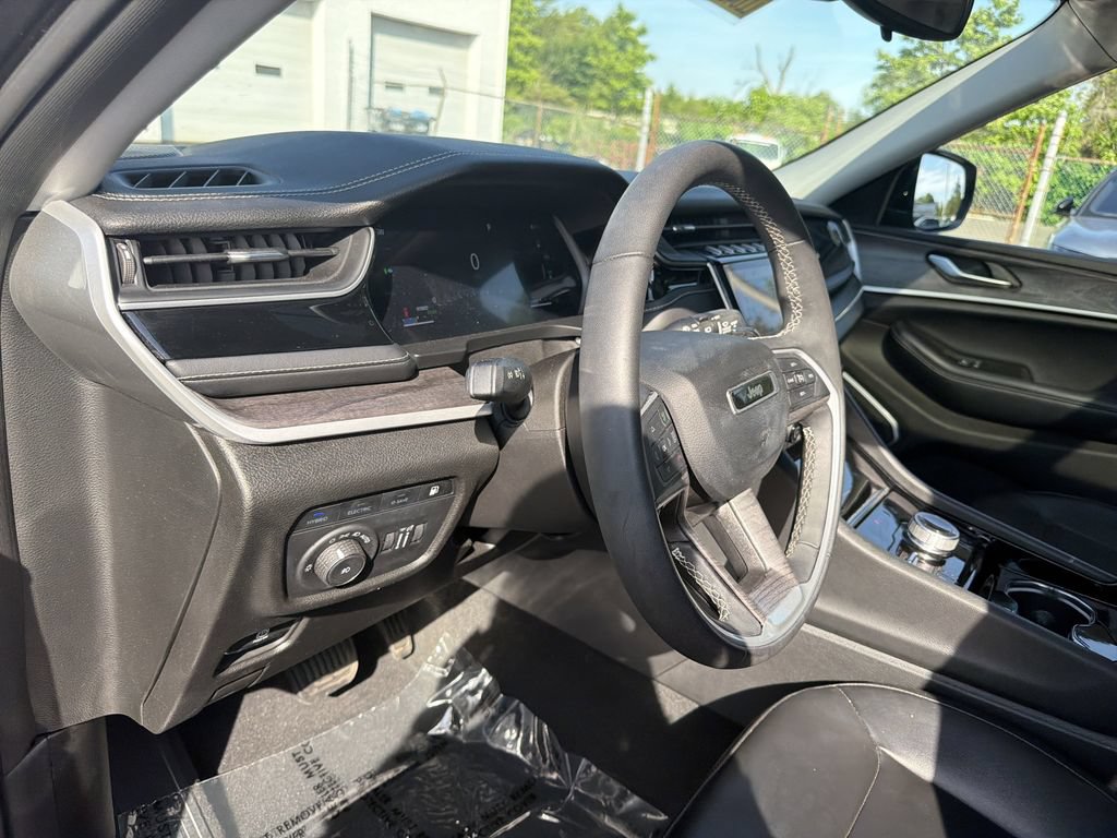 Used 2023 Jeep Grand Cherokee 4WD 4xe image 20
