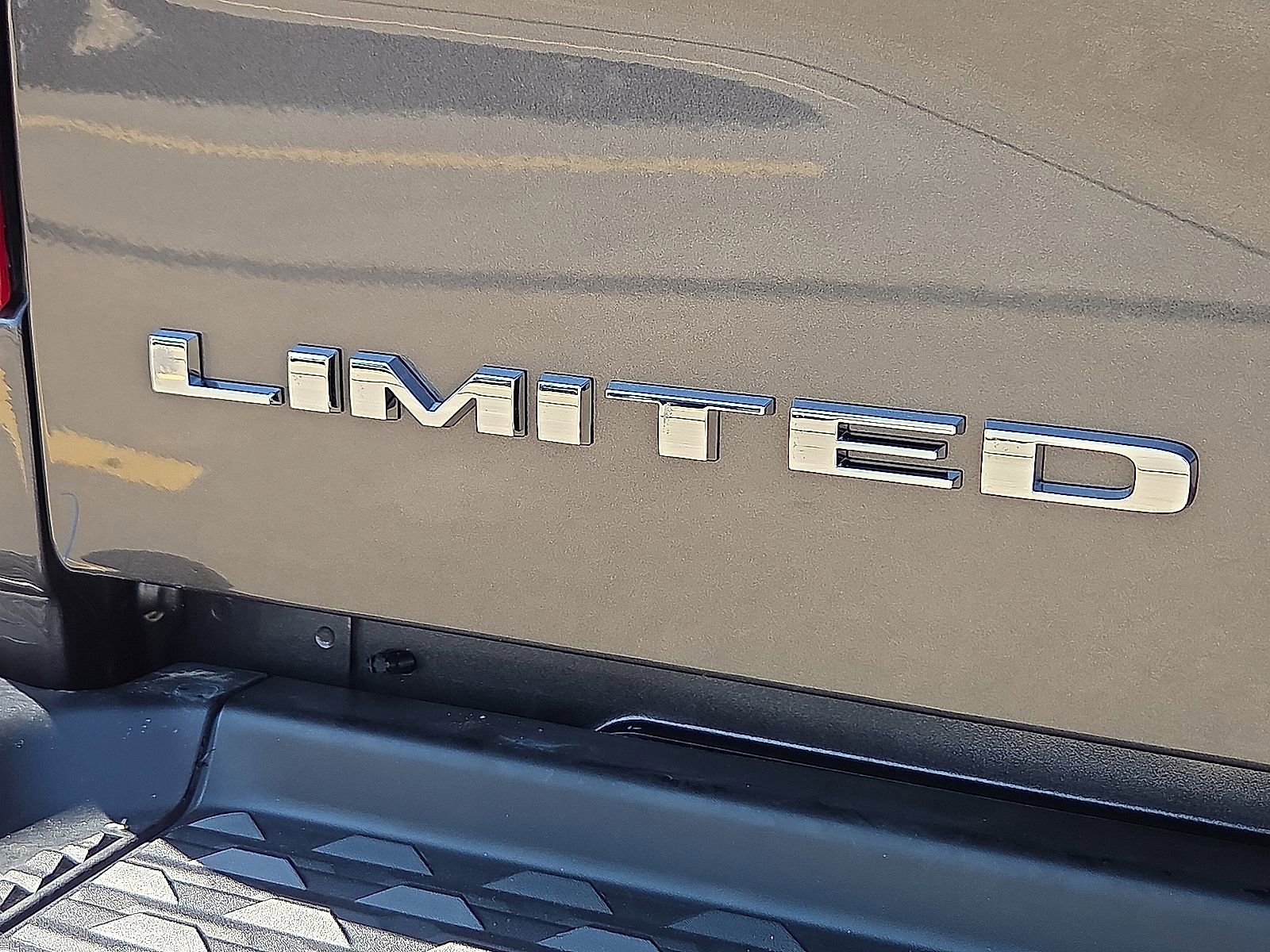 Used 2025 RAM 2500 Limited AWD/4WD image 23