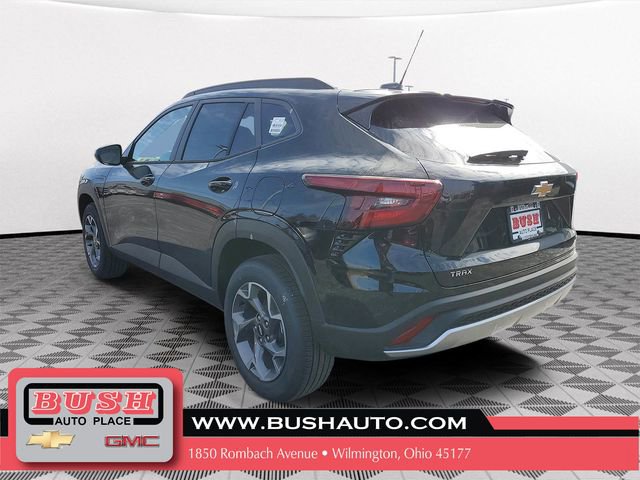 New 2026 Chevrolet Trax LT w/ Driver Confidence Package image 3