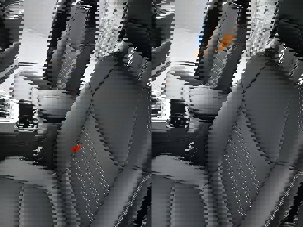 New 2025 Toyota RAV4 XLE Premium w/ Weather Package image 9