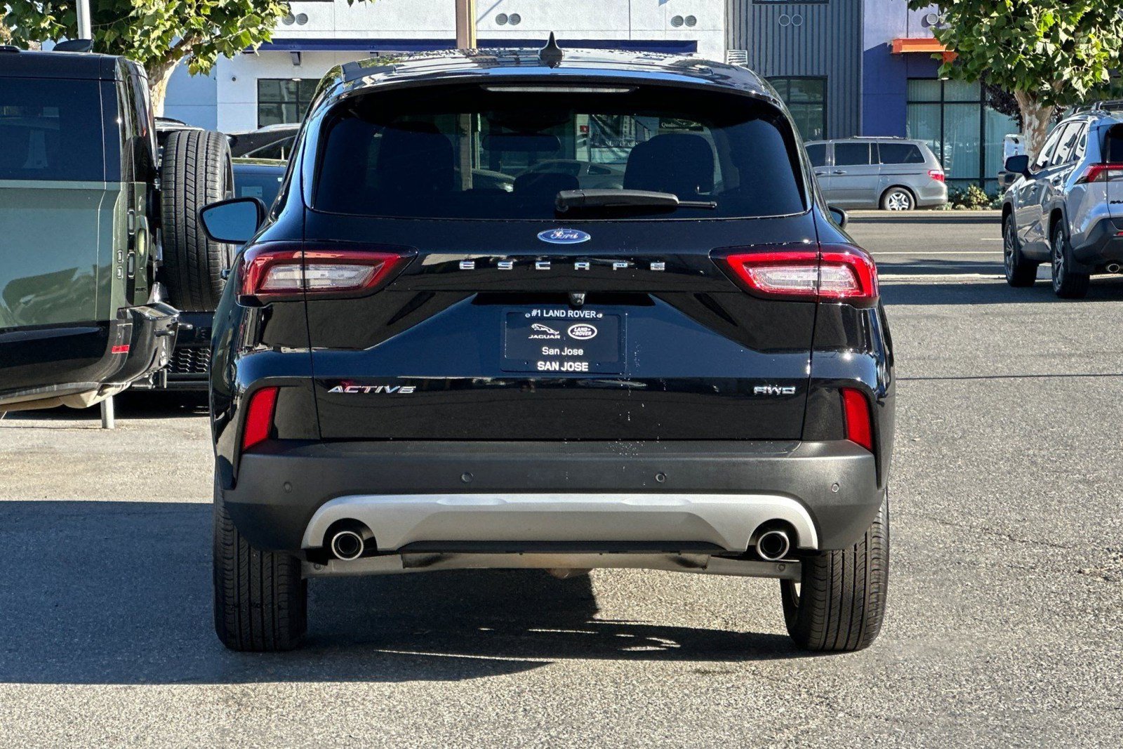Used 2025 Ford Escape Active w/ Active Premium Tech Pack AWD/4WD image 10