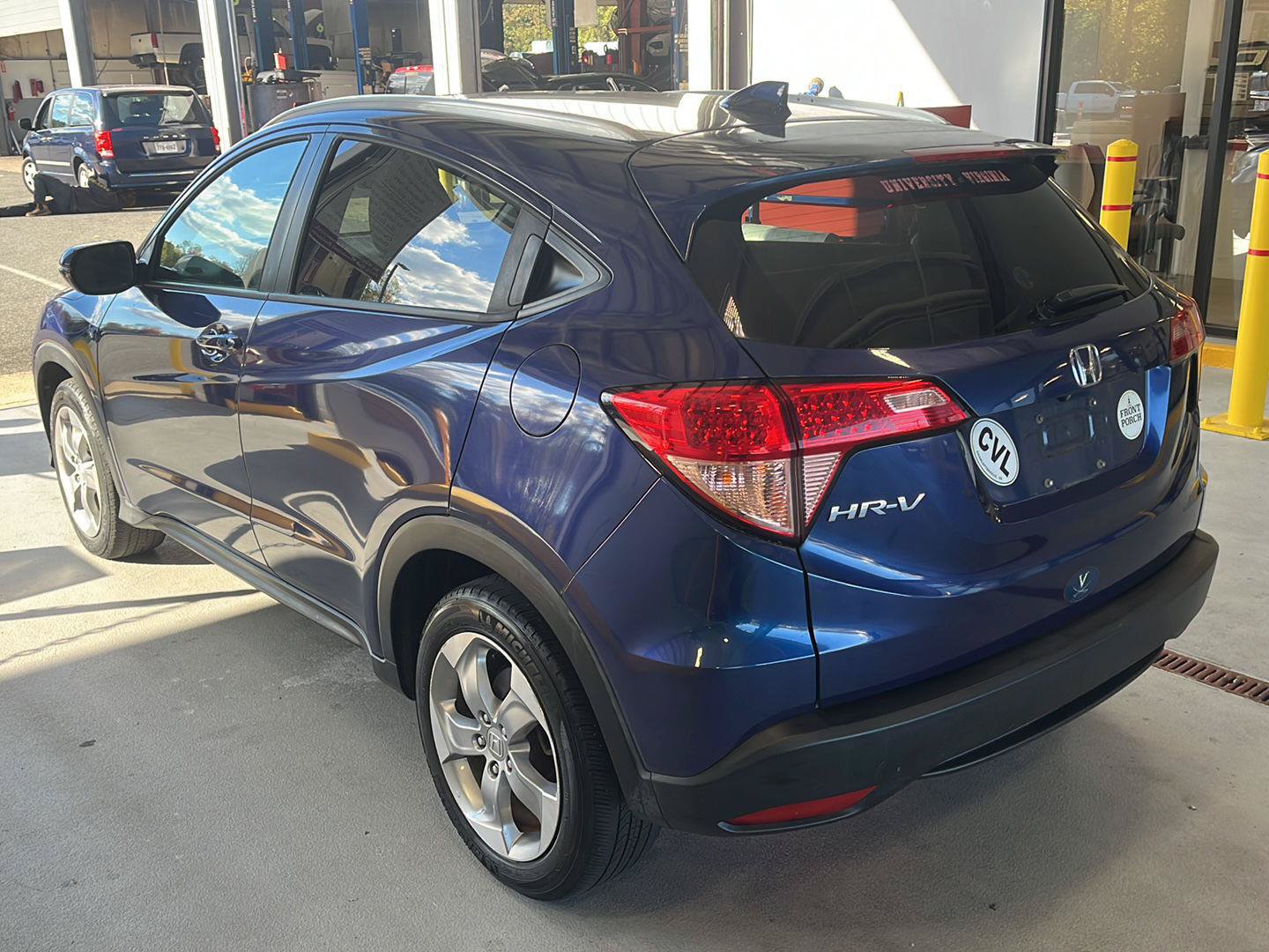 Used 2017 Honda HR-V EX-L image 4