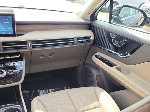 Certified 2024 Lincoln Aviator Black Label w/ Dynamic Handling Package image 19